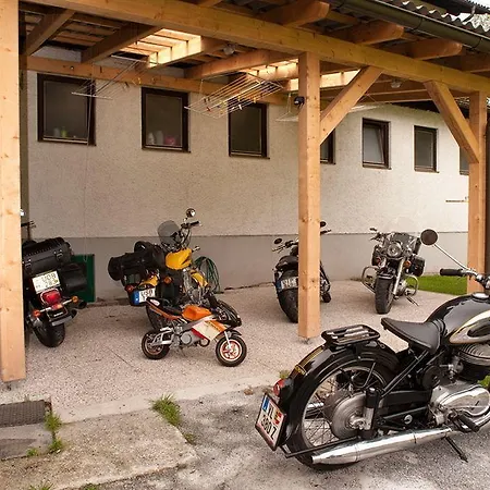 Tischlerwirt Guest house *